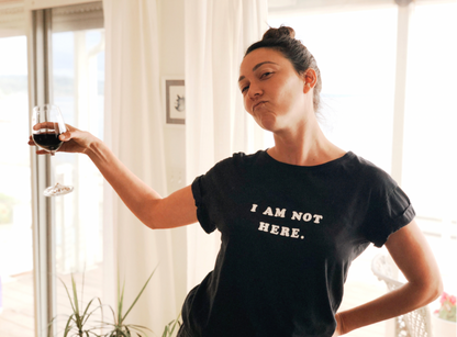 I Am Not Here – Unisex T-Shirt